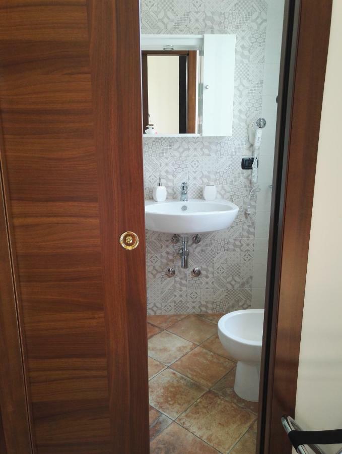 Il Grillo Parlante Bed & Breakfast Surbo ภายนอก รูปภาพ