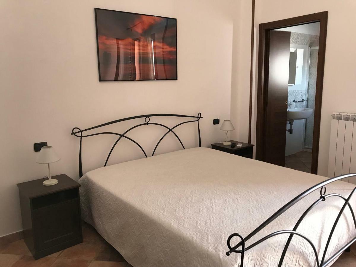 Il Grillo Parlante Bed & Breakfast Surbo ภายนอก รูปภาพ
